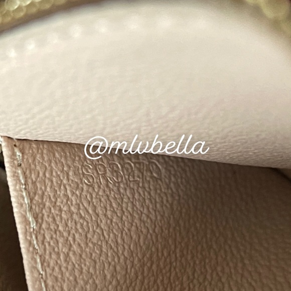 ❌SOLD❌Louis Vuitton Game On Cosmetic Pouch - Picture 4 of 7